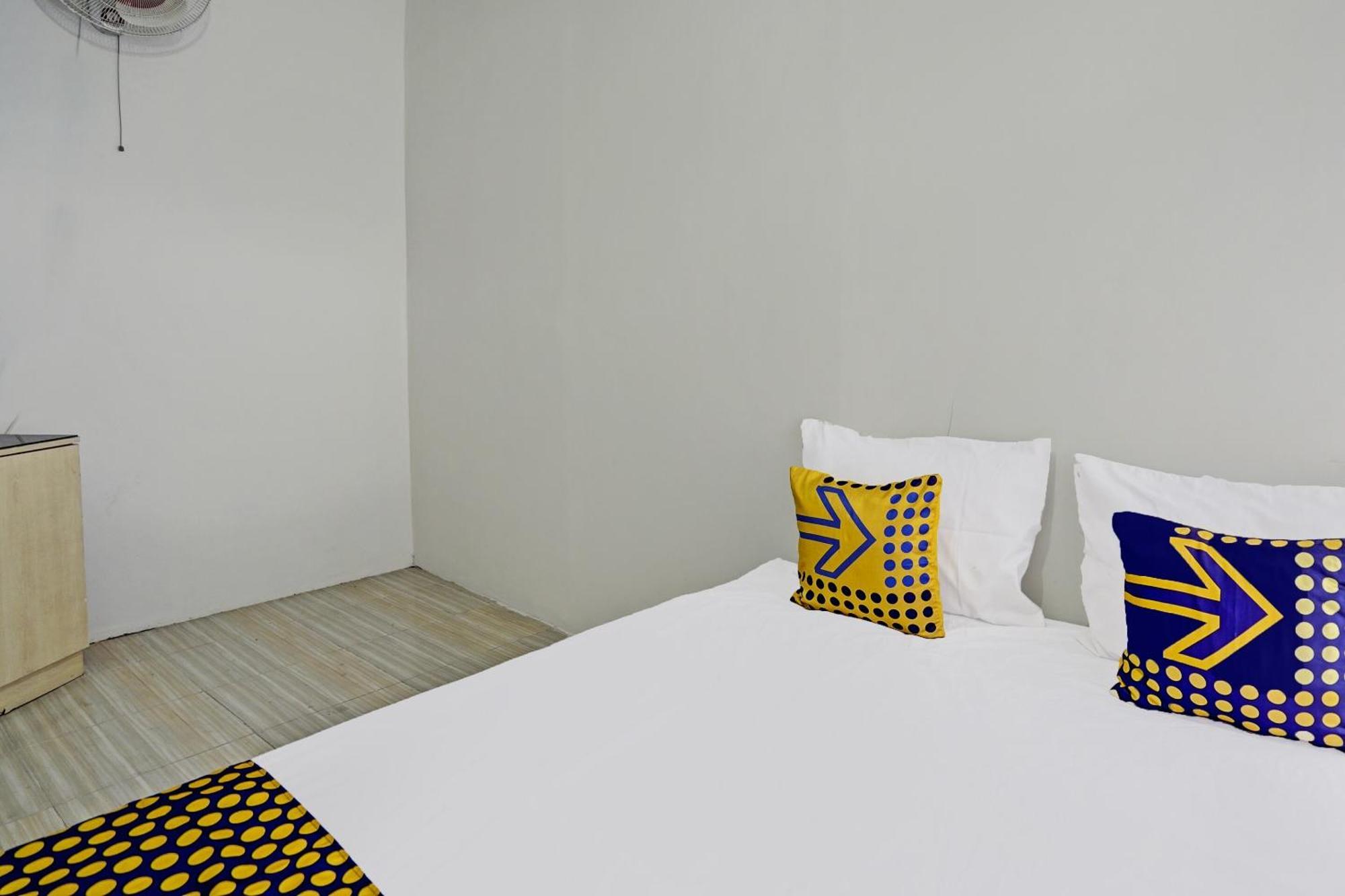 Spot On 92388 Villa Segi Delapan Prigen エクステリア 写真