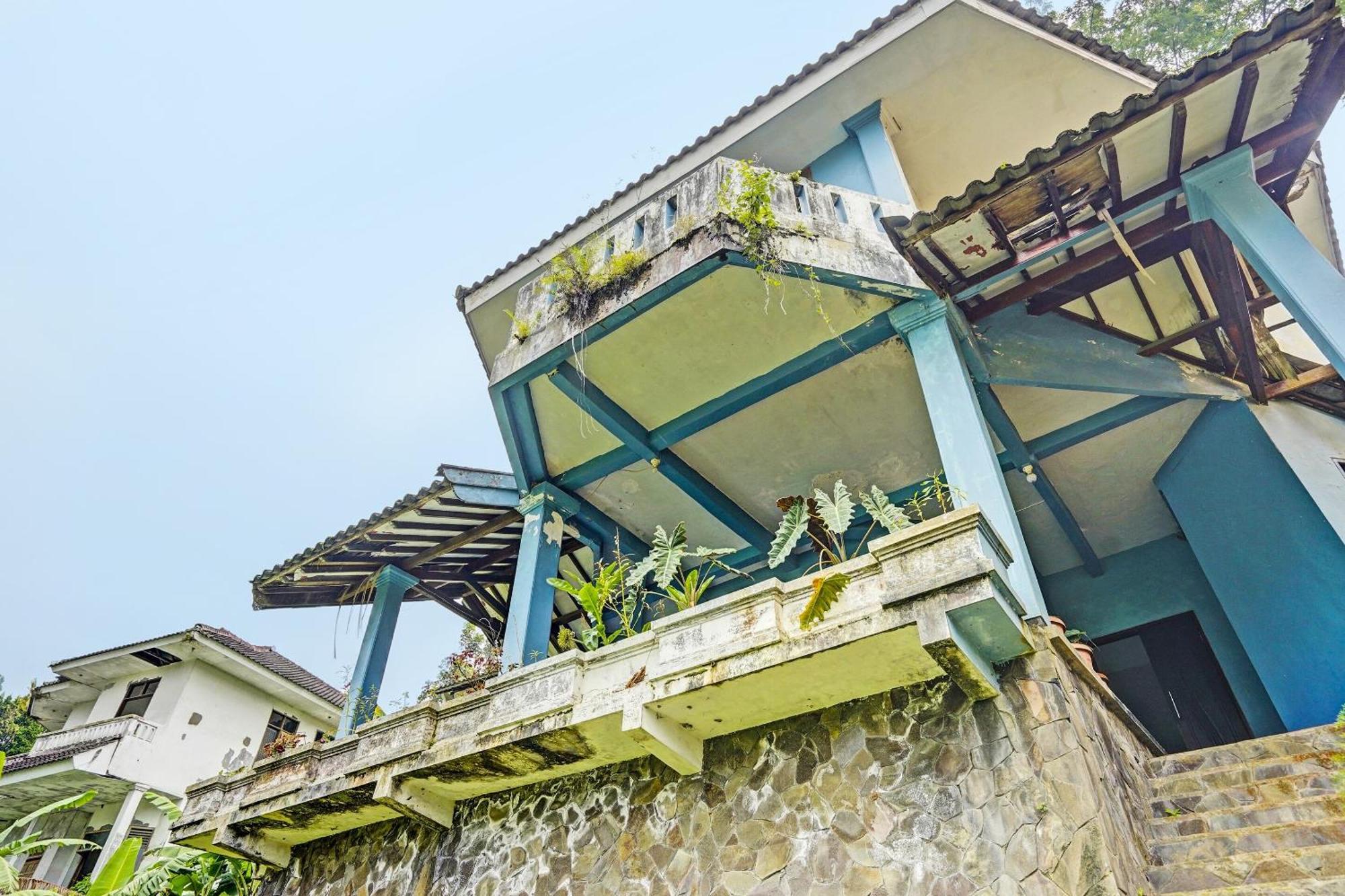 Spot On 92388 Villa Segi Delapan Prigen エクステリア 写真