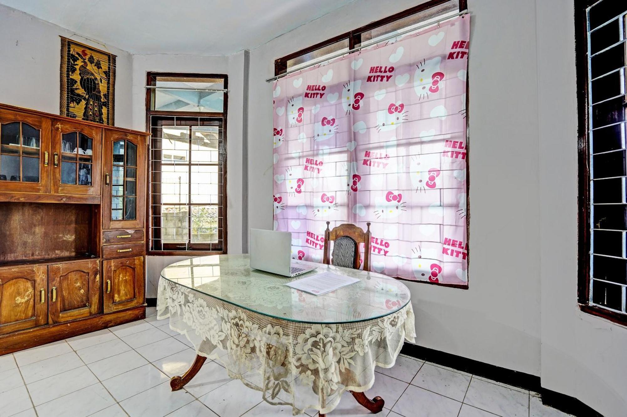 Spot On 92388 Villa Segi Delapan Prigen エクステリア 写真