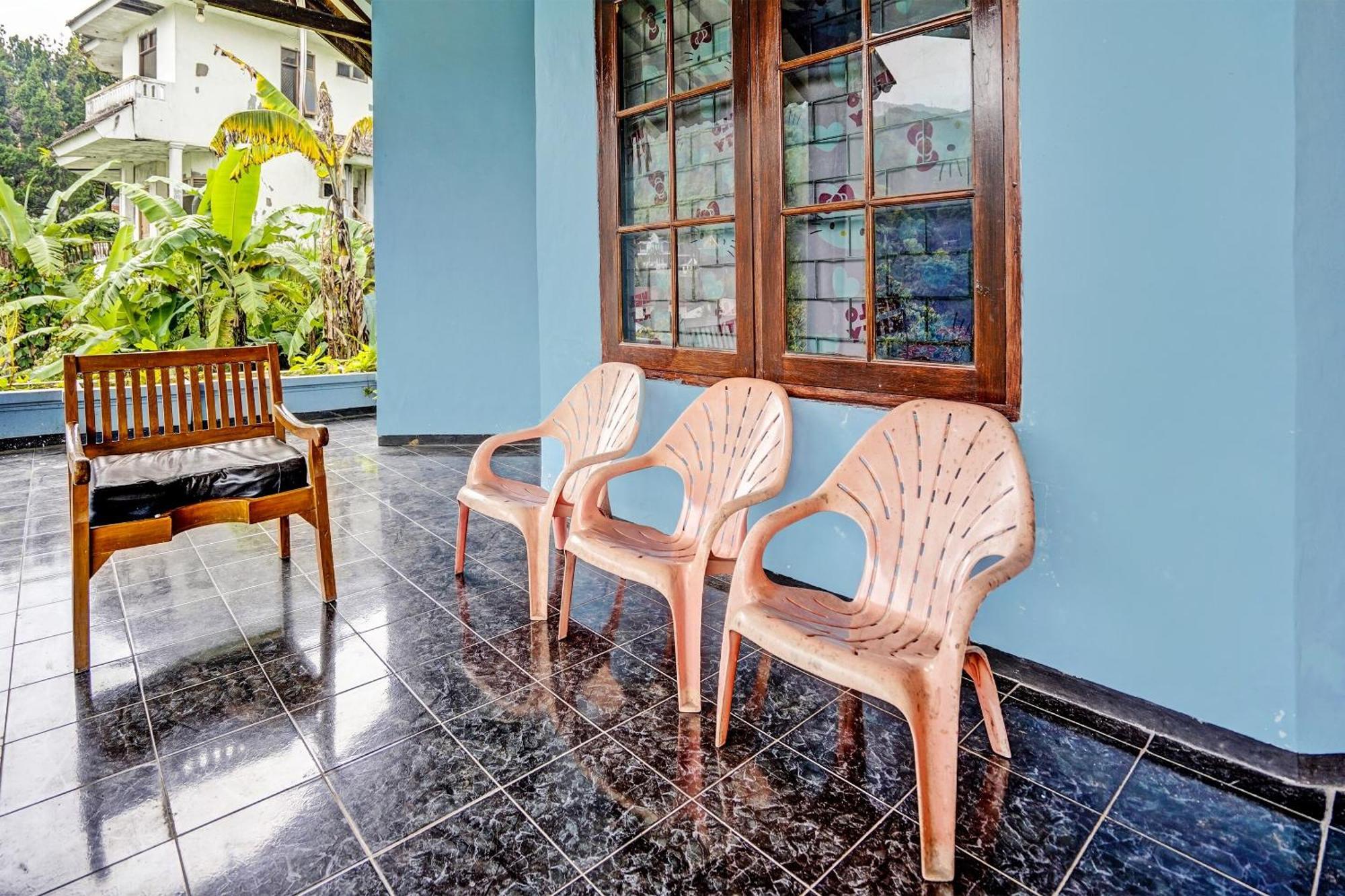 Spot On 92388 Villa Segi Delapan Prigen エクステリア 写真